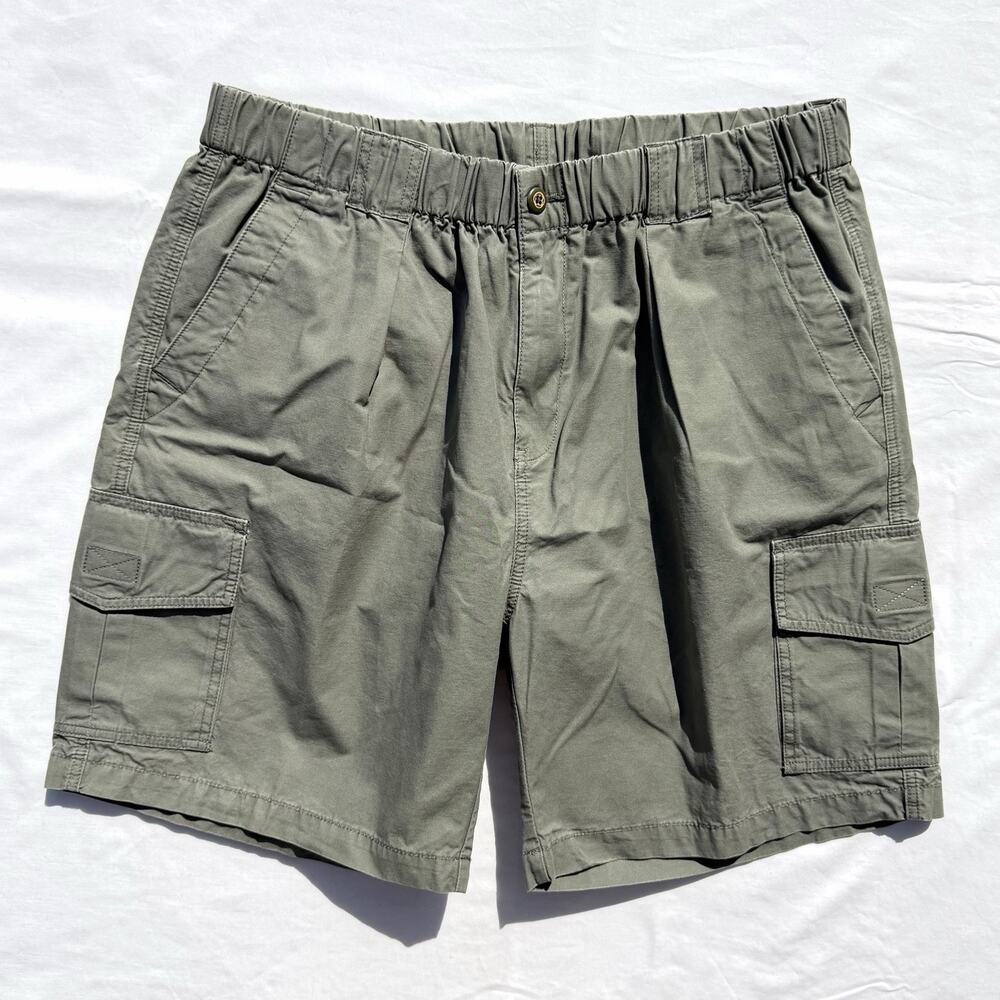 Tommy Bahama Survivor Cargo Shorts Men’s XL Green Elastic Drawstring Waist